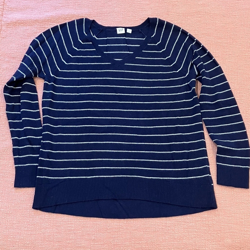 Merino wool blend Women's Navy and White striped V-Neck Sweater medium